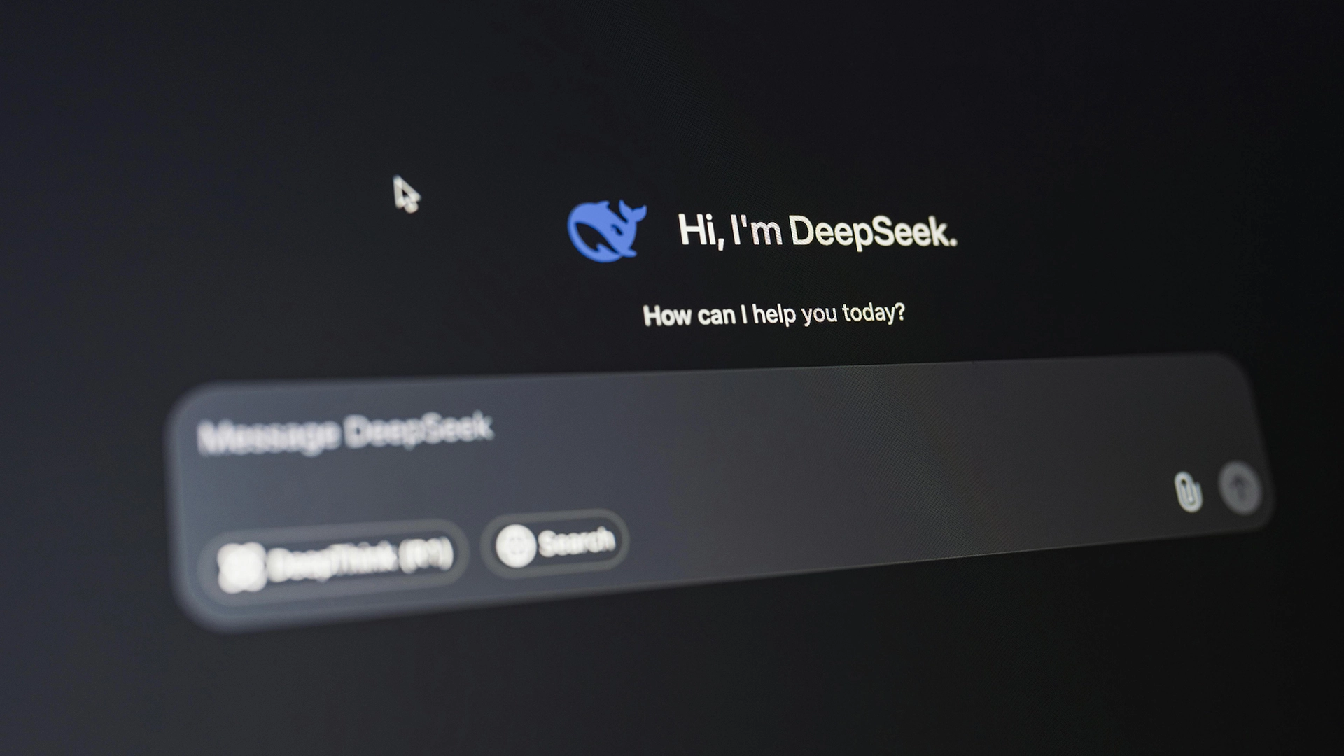 Το AI της DeepSeek Μαθαίνει Να Σκέφτεται Μόνο του
