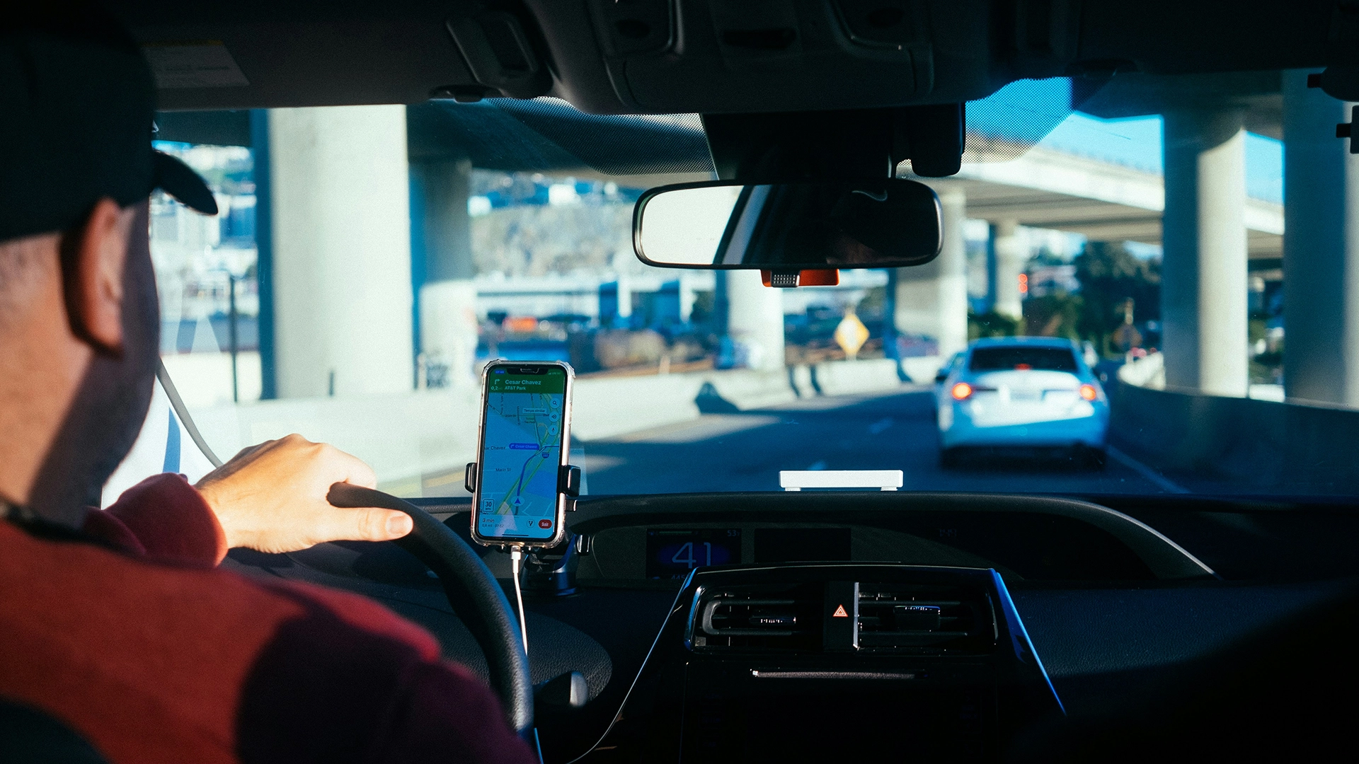 Η Uber κατηγορείται ότι χρησιμοποιεί αλγόριθμους για να αυξήσει τα κέρδη της εις βάρος των οδηγών